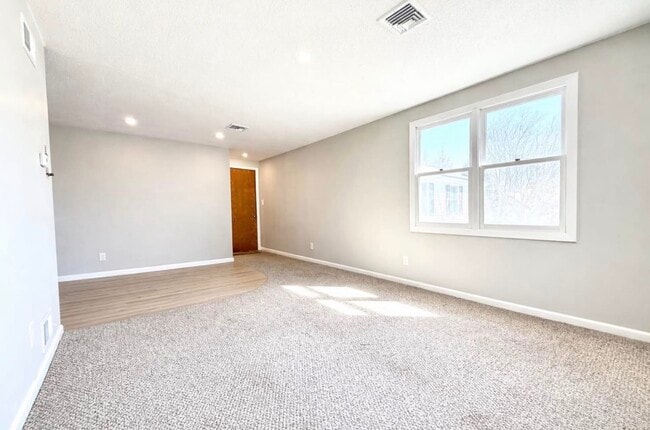 Photo - 1063 Tacoma St Unit 4