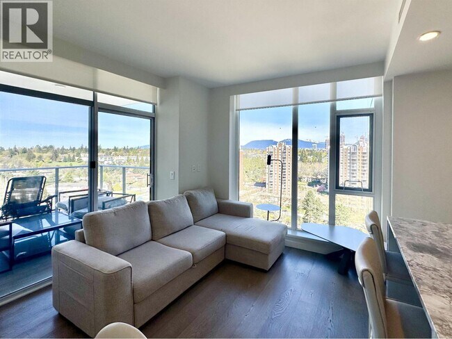 7433 Cambie St. Unit 1907