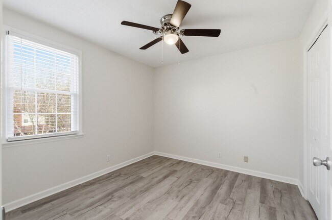 Photo - 212 Old Columbia Rd