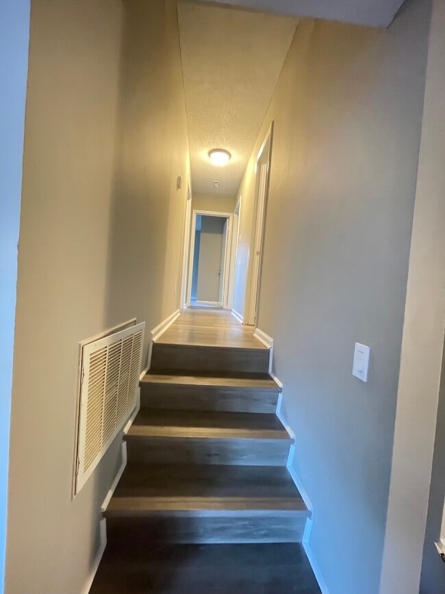 Photo - 112 Sycamore Rd