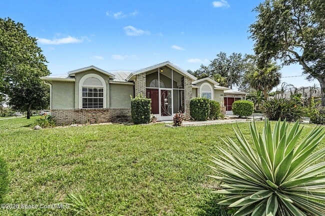 Photo - 880 Vocelle Ave