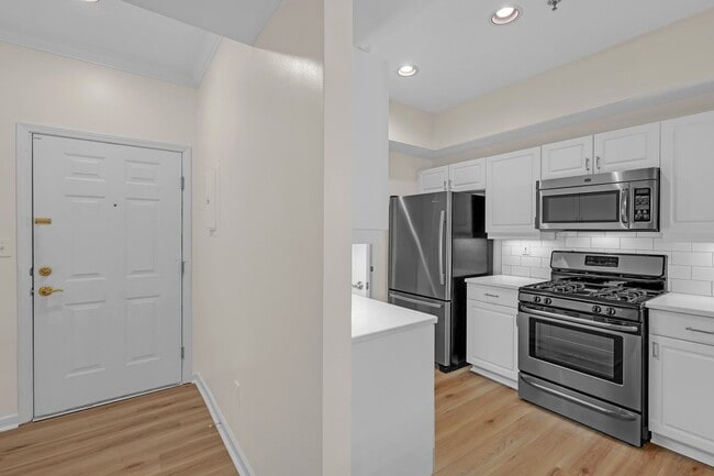 Photo - Gated Community In The Heart of Buckhead. Unidad 2107