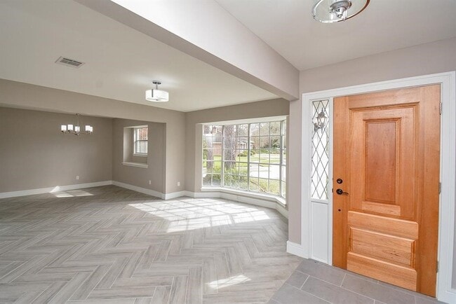 Photo - 8518 Braesview Ln