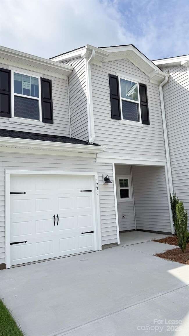 Photo - 1730 Old Rivers Rd