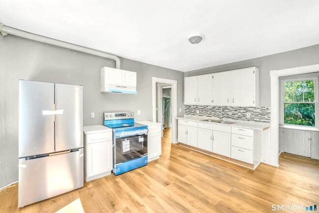 484 Waterville St Unit 2