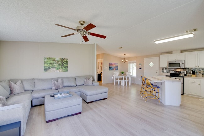 9896 61st Terrace Unit SI ID1545787P