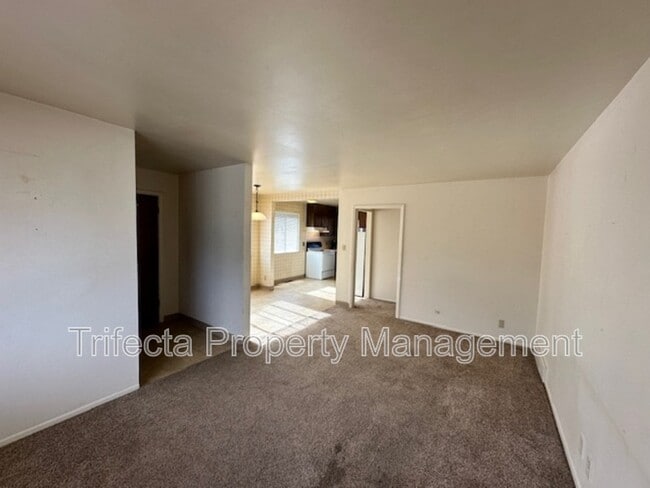 Photo - 1207 Cypress Dr