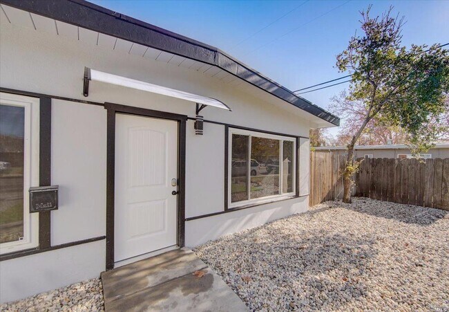 Photo - 1320 Monroe St