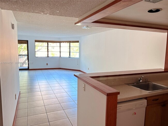 Photo - 20860 San Simeon Way Unit 303-6