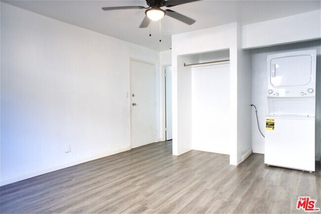 Photo - 1522 N Harvard Blvd Unit 4