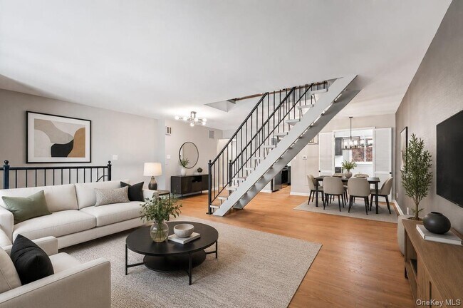 175-03 Peck Ave