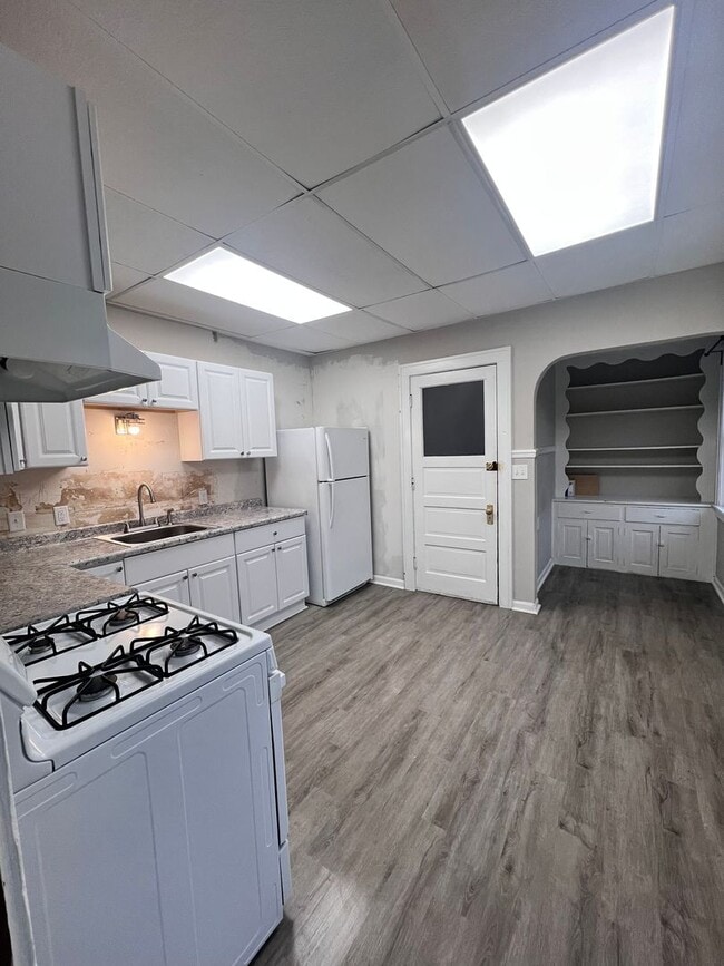 1820-1822 S. 60th St. - 1820-1822 S. 60th St. Apartment Unit 1822-Lower