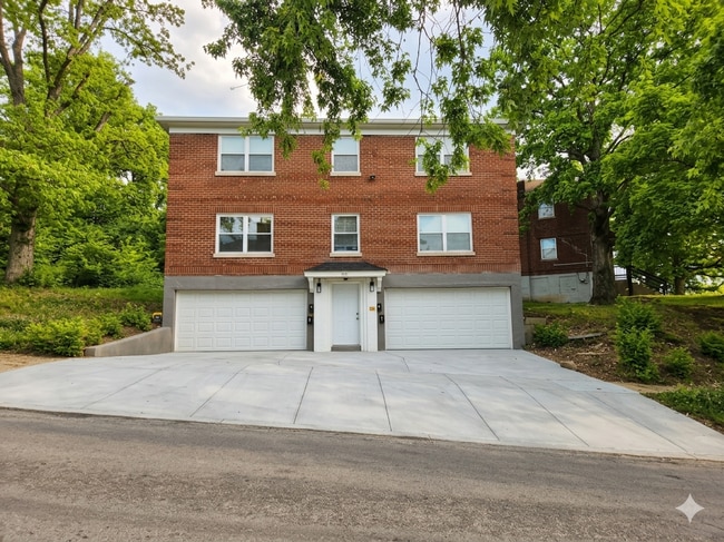 Building Photo - 2668 Shaffer Ave
