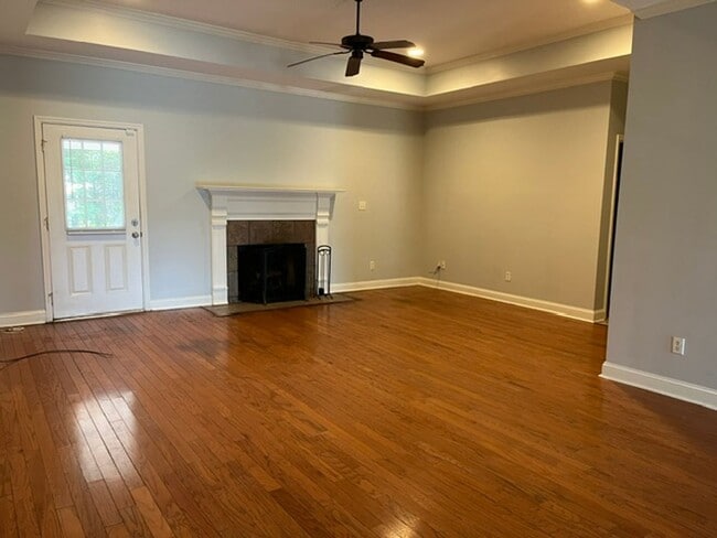 Photo - 127 Chesapeake Ct