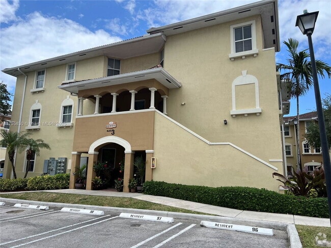 Building Photo - 8900 NW 107th Ct Rental