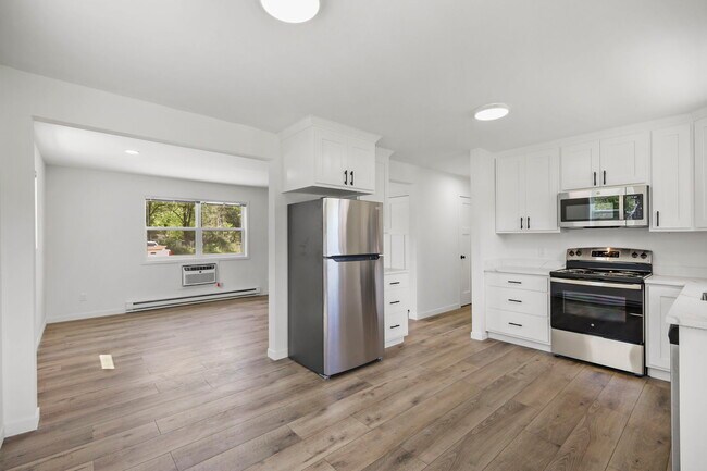 424 E Union St, Lone Rock, WI 53556