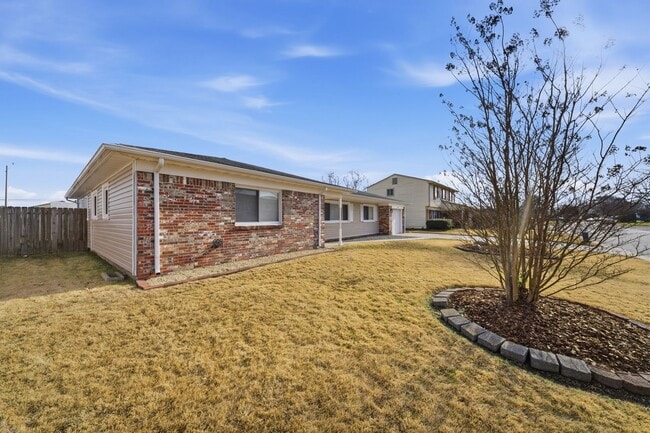 Photo - Spacious 4 bedroom/2 Bath Ranch Style Home