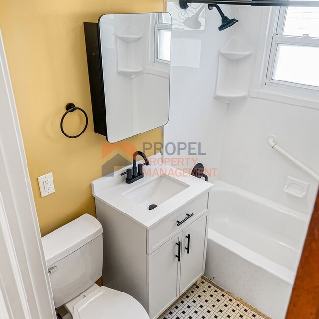 Photo - 4481 Westpoint St