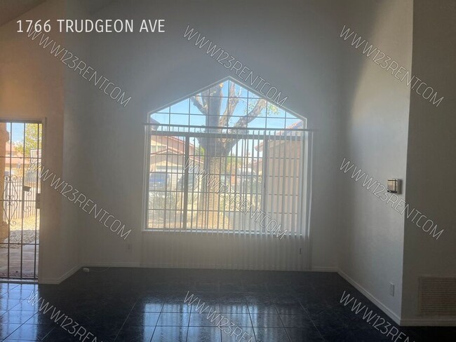 Photo - 1766 Trudgeon Ave