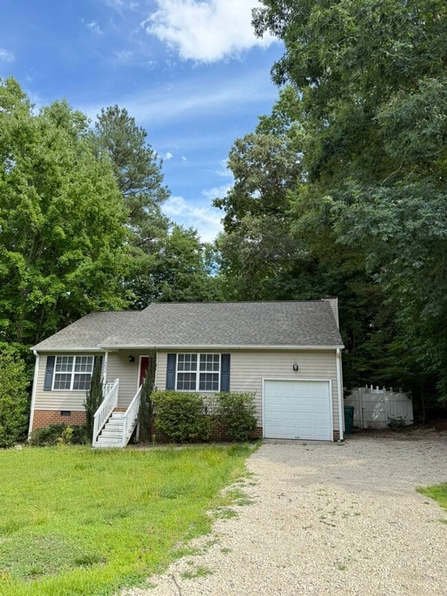 Building Photo - Fox Ridge