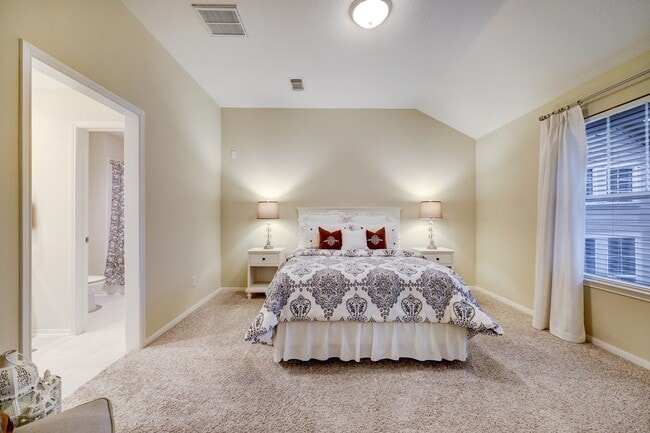 Photo - 10 Stone Creek Pl