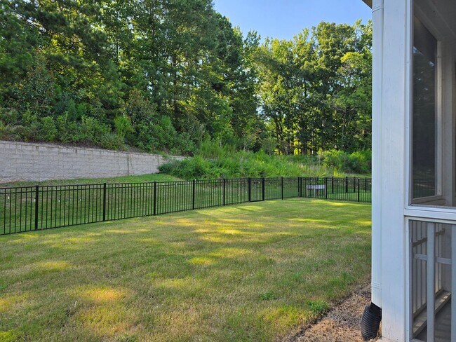 Photo - Brier Creek Living in a 5 Bedroom 4.5 Bath... Casa