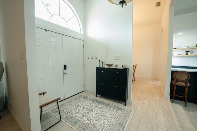 Photo - 1502 White Tail Ln