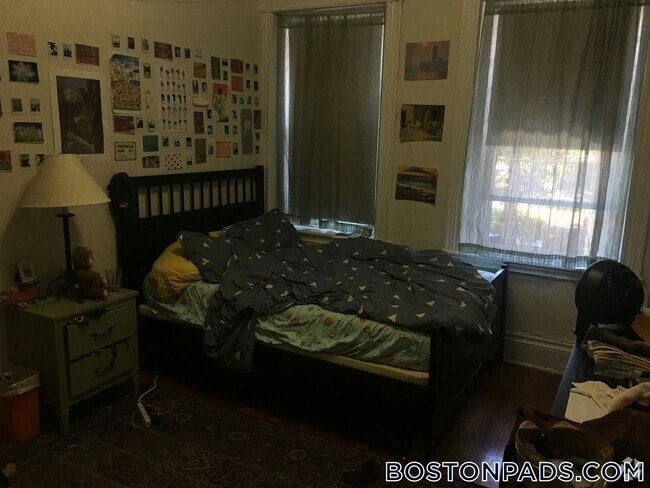 Building Photo - 1350 Commonwealth Ave Unit 11 Rental
