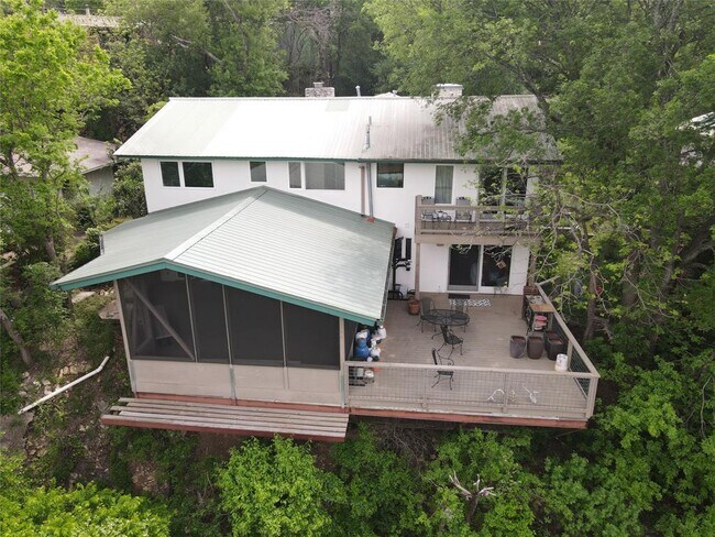 Building Photo - 3309 Westhill Dr