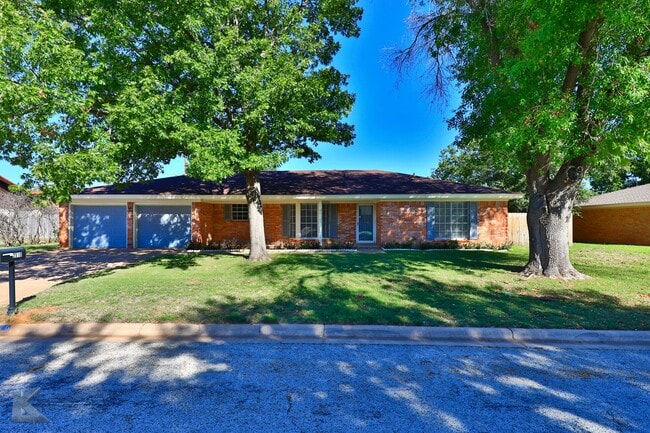 Photo - Complete RENOVATION only a few years ago! Large bedrooms!