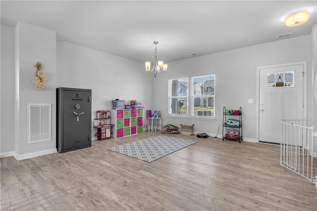 Photo - 106 Village Pointe Dr