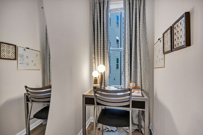 Luxe - Model - Bedrooms