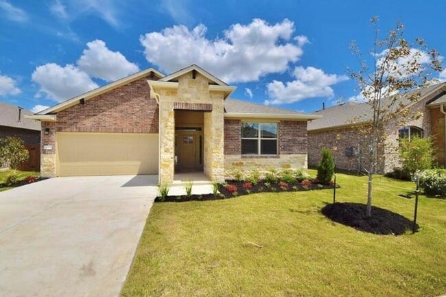 Building Photo - 18325 Urbano Dr