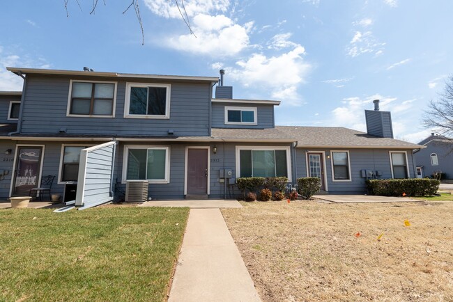 Photo - Beautiful 3 Bedroom, 2.5 Bath Condo in Canterbury!