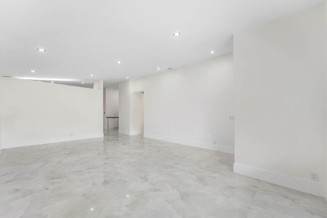 Photo - 1531 SW 102nd Terrace