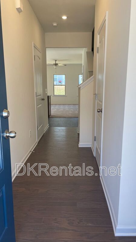 Photo - 135 Bryon Ln