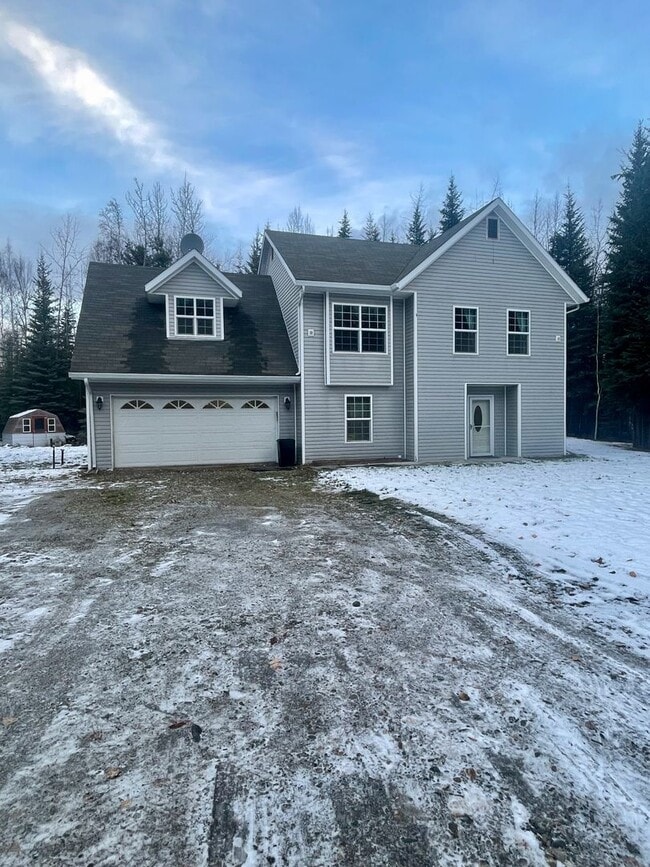 Building Photo - Large 4 bd, 2.5 bath home for rent in Nort...