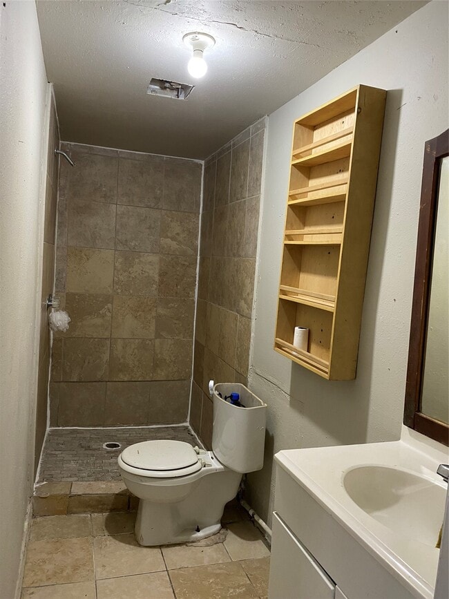 Photo - 3620 Reveille St Unit B