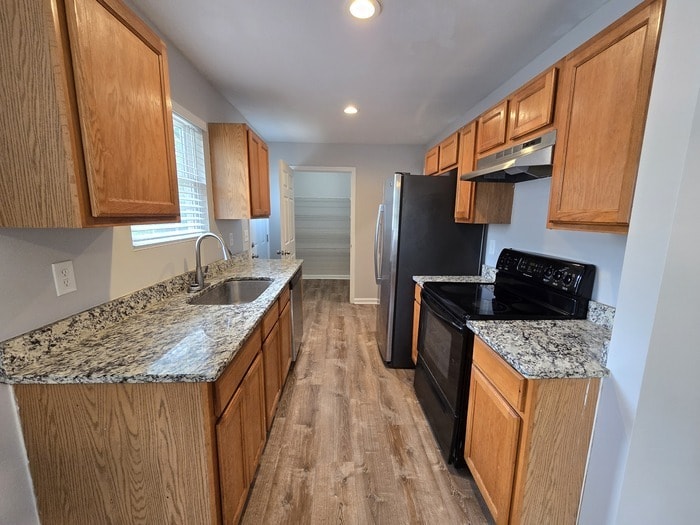 Available Now! Great Durham location newly... - Available Now! Great Durham location newly...