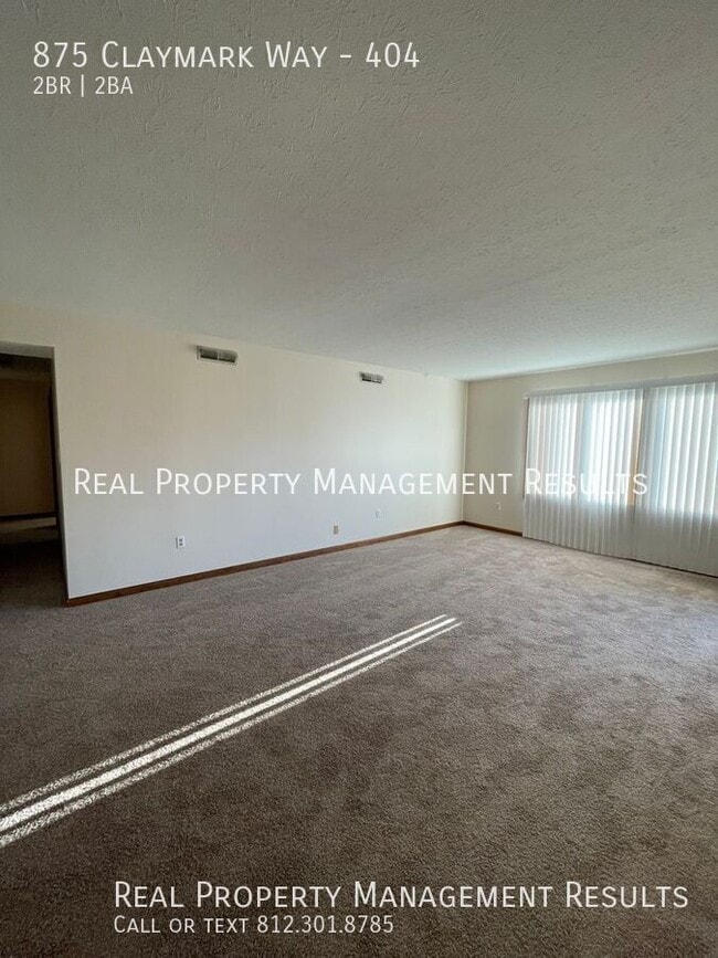 Photo - 875 Claymark Way Unidad 404