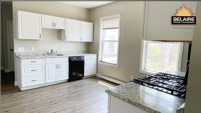 Building Photo - 46 Myrtle Ave Unit #2