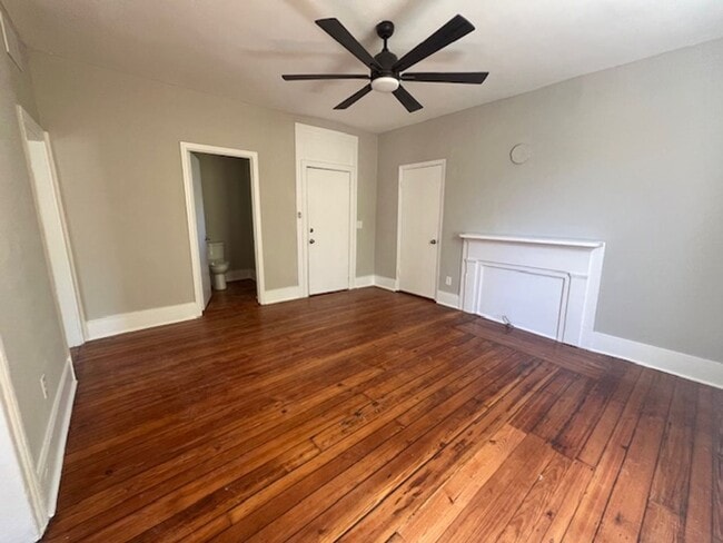 Photo - 1 Bedroom 1 Bath Apartment in Wraggsboro - Downtown Charleston