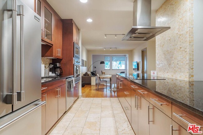 Photo - 10700 Wilshire Blvd Unit 201