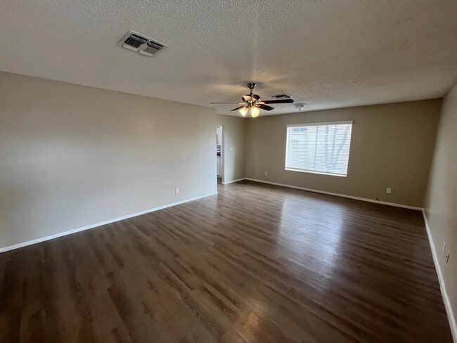 Photo - 5833 W Comet Ave