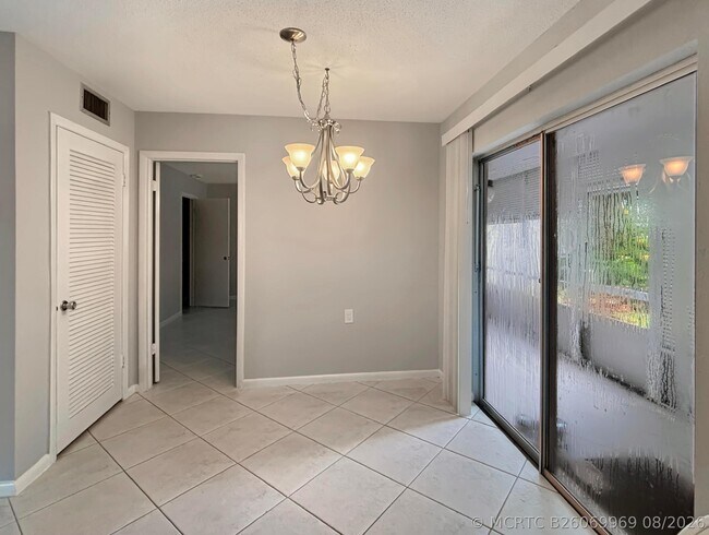 Photo - 3154 Meridian Way S Unit 6