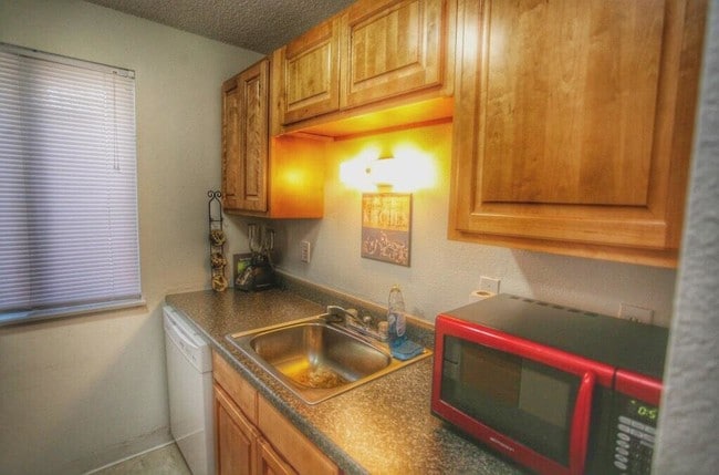 Photo - Hood Brook Apartments