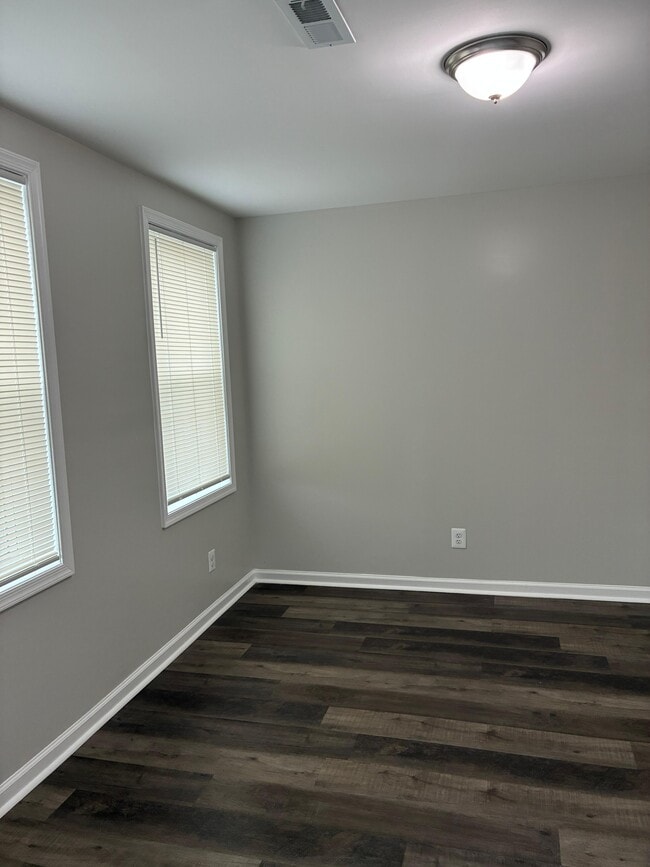 Photo - Belair Edison