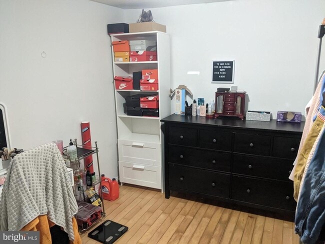 Photo - 5949 Baltimore St