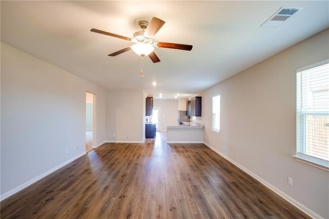 Photo - 280 Mount Vernon Way