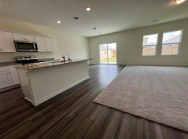 Photo - 1005 Wild Enclave Ln